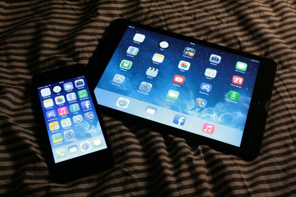 iPad/iPhone (Credit: Pixabay)